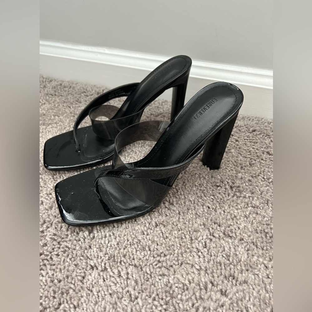 Heels - Picture 3 of 4